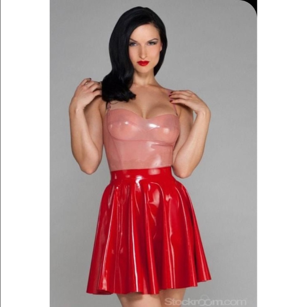RED SKATER SKIRT